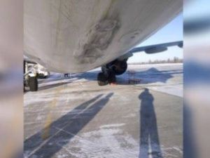 Самолет АК «Якутия» задел при взлете ВПП