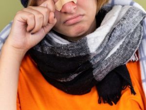 В ночном клубе Вилюйского района девушка сломала нос оппонентке и скрылась