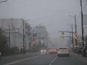 14 рейсов на вылет из аэропорта Якутска задержали из-за дыма и тумана