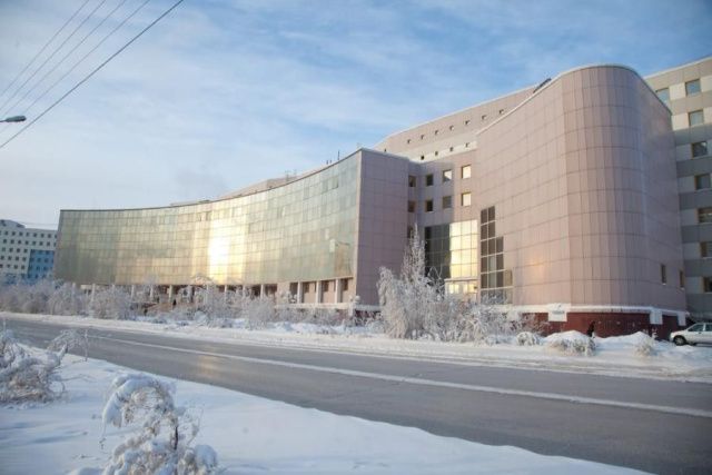 Возле КФЕН СВФУ обнаружено тело молодого человека