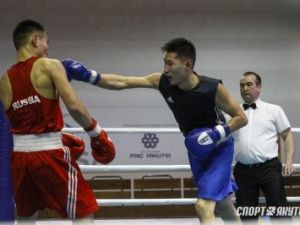 Боксеры из трех регионов отказались приехать на турнир в Якутск из-за задержки рейса