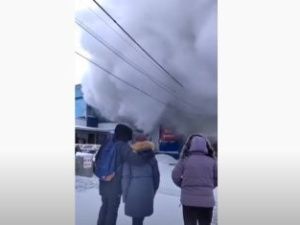 В Олекминске сгорел торговый павильон: Прокуратура начала проверку