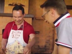 Глава Якутии приготовил утиный суп 