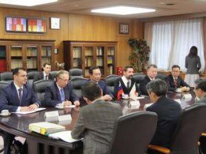 В Японии обсудили строительство моста через Лену