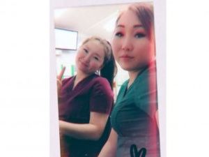 Медсестры якутской больницы спасли тонущего в реке мужчину