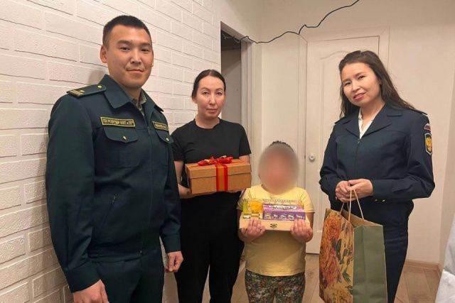 В Якутии работники Дирекции биологических ресурсов и ООПТ посетили семьи участников СВО