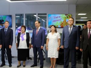 Председатель Якутской городской Думы поздравил педагогов и учащихся с  открытием нового корпуса Саха-политехнического лицея
