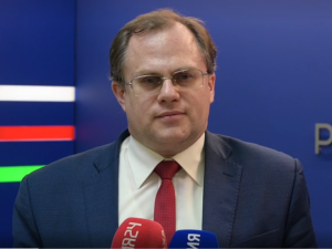 Михаил Присяжный: в школах Якутии к Антифашистскому форуму проводят «Диалоги на равных»