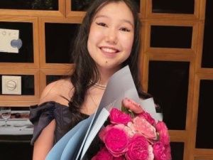 Айсен Николаев: Доченька, с Днем рождения!