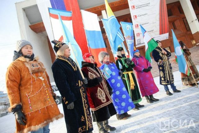 «Якутия - это наша вторая родина»: национальные общины поздравили с Днём народного единства
