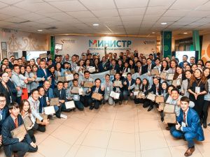 Айсен Николаев: «Мы воспитываем лидеров, которые будут управлять позитивными изменениями»