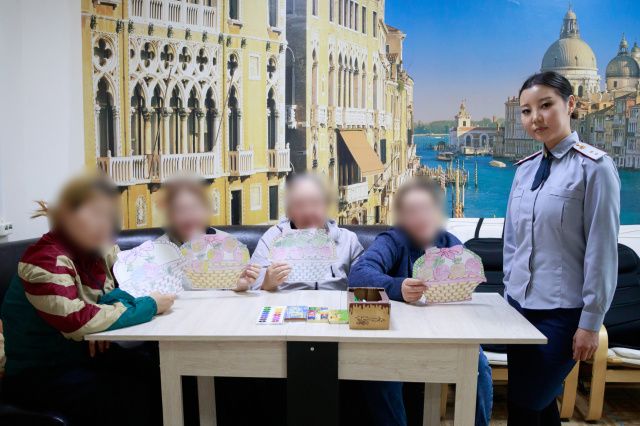 В колонии-поселении № 2 состоялся психологический тренинг «Корзина счастья»