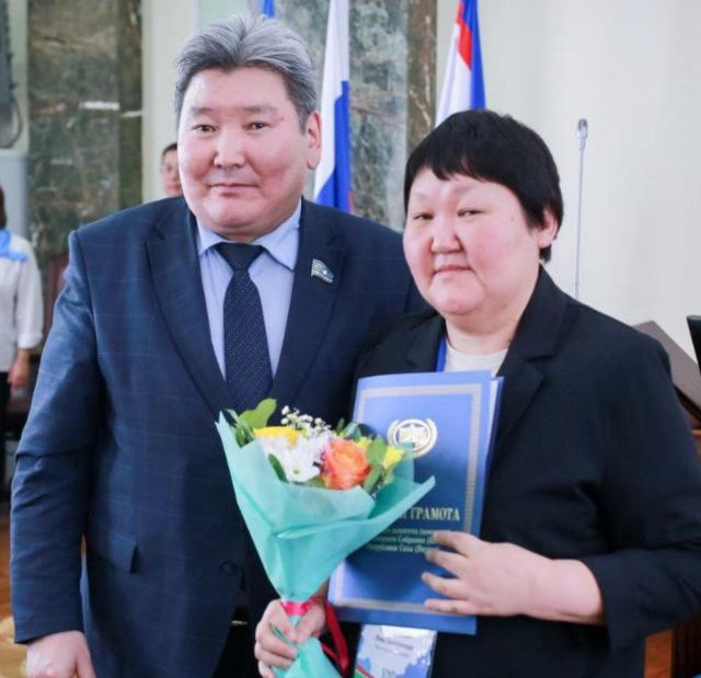 Система ищет стрелочника и находит его в самом конце бюджетной цепочки: главе наслега пришлось отвечать за бюджетный провал района и республики