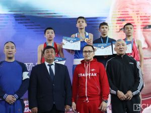 Четыре боксёра из Якутии стали победителями первого всероссийского турнира памяти Артура Пахомова