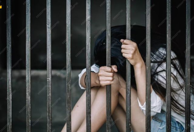 Дебош в отделе полиции обернулся штрафом для жительницы Намского района