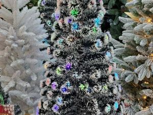 Обзор цен на искусственные ёлки в Якутске