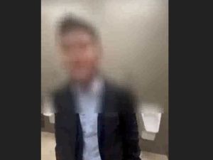 В Якутске полиция выяснила, что 12-летний школьник на видео извинялся перед студентом из-за недопонимания в онлайн-игре