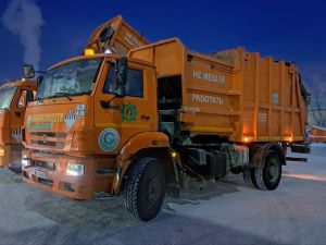 Кто и как вывозит мусор в Якутске