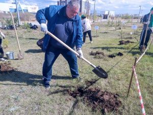 Железнодорожники приняли участие в акции «Сад памяти» 