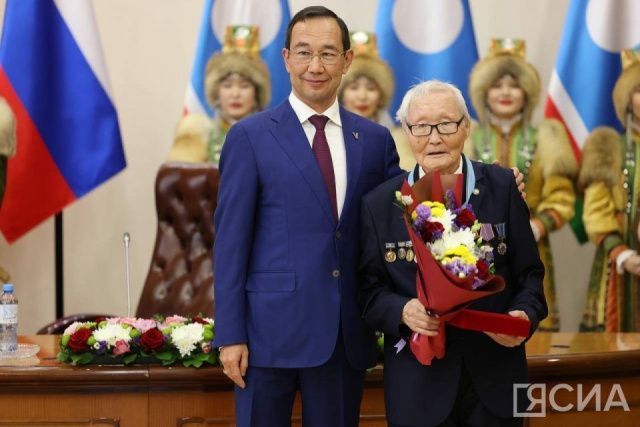 Петр Слепцов удостоен Высшей государственной награды Якутии