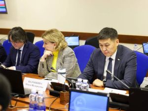 В Правительстве Якутии рассмотрели ход реализации национальных проектов