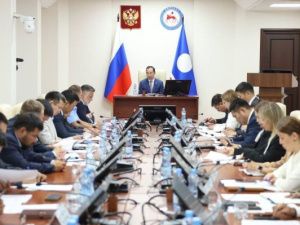 Глава Якутии дал поручения по итогам совещания о реализации нацпроектов
