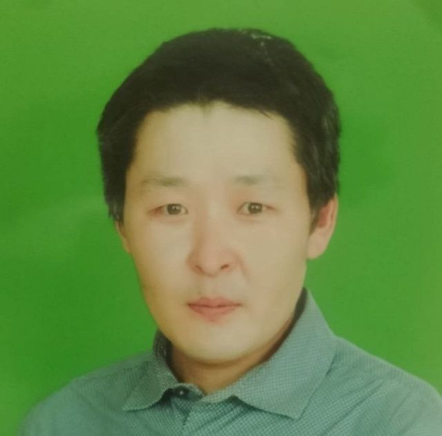 Житель Якутии вытащил семейную пару из горящего дома