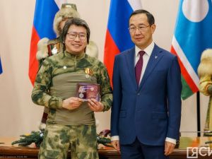 Врача из Якутии, участвовавшего в СВО, наградили медалью «За храбрость»