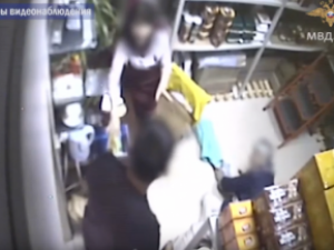 Вооруженный ножом житель Якутии совершил разбойное нападение на продуктовый магазин