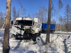 В ДТП с двумя грузовиками погиб 43-летний водитель