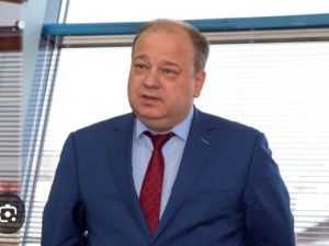 Шикарная жизнь руководства аэропорта