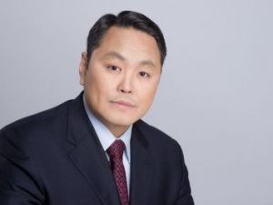 Поздравление Председателя Якутской городской Думы Альберта Семенова с Днем учителя