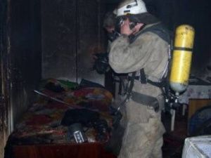 В Якутске неосторожность при курении стала причиной возгорания в жилом доме