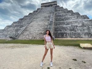 Снежная краса Якутии Елена Егорова: "Мне очень неприятно, что мои же земляки меня унижают!"