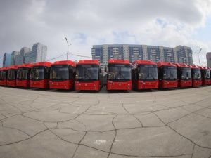 100 новых автобусов прибыли в Якутск к 100-летию республики