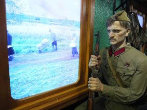 Глава Якутии поблагодарил создателей передвижного музея «Поезд Победы»