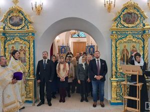 В Якутске освятили храм, в котором сохранился уникальный дореволюционный иконостас