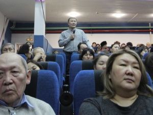 Отчет правительства Якутии за 2018 год принят жителями Хатассов, Табаги и Пригородного