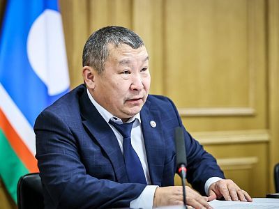 55: Сегодня юбилей мэра Якутска Дмитрия Садовникова