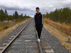 В Якутске пропал молодой человек. Его машину нашли у обрыва на Табагинском мысе