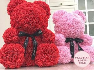 В Якутске к 8 Марта продают траурных мишек?