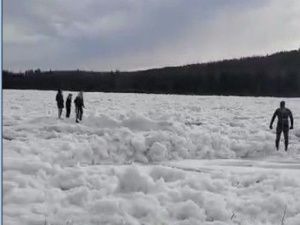 В Якутии четверых подростков едва не унесло на льдине. Результаты проверки прокуратуры