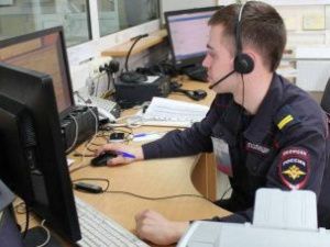 Вор проник в квартиру с незапертой дверью, пока хозяева спали