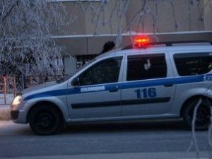 В Якутске из гаража угнали Mazda Demio