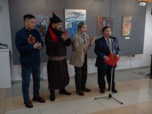 В Якутске открылась выставка монгольских художников