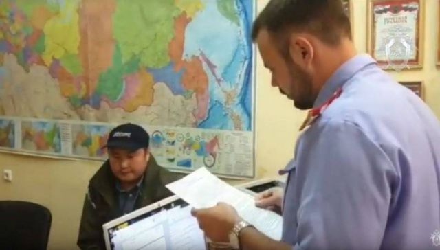 Дело о взятке экс-сотрудника управления дорог Якутии передано в суд