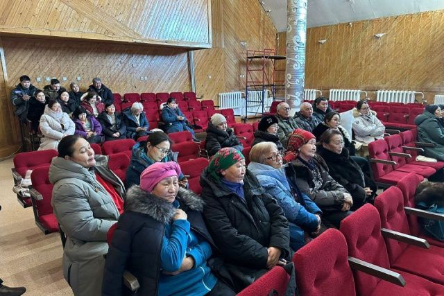 Жители села Улахан Ан Хангаласского района подняли вопрос нехватки кадров в сельском хозяйстве