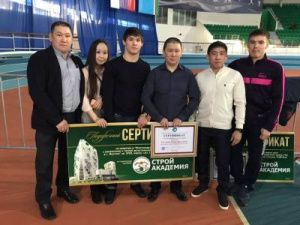 Арыйаан Тютрин и Виктор Рассадин получили квартиры