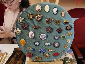 Более 60 коллекционеров Якутии представили уникальные собрания на выставке в Нижнем Бестяхе