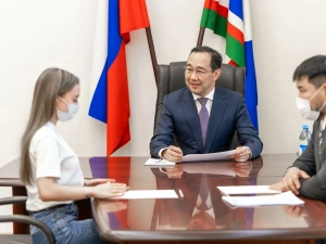 Глава Якутии Айсен Николаев провёл личный приём граждан